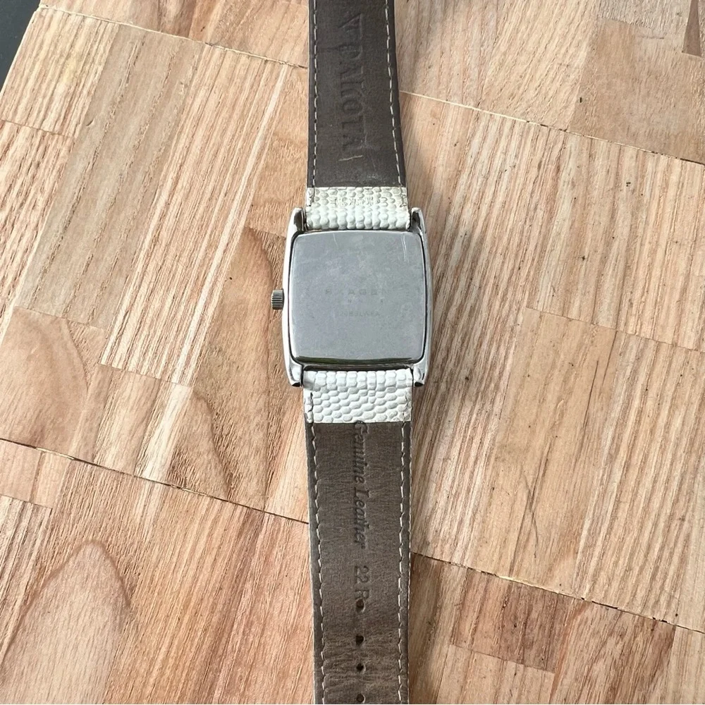 Skagen ladies rectangular mother of pearl white leather watch NEW BATTERY